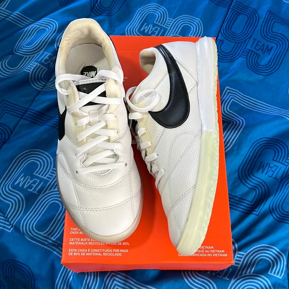 Nike futsal shoes